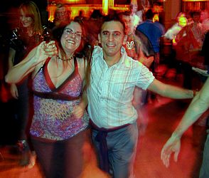 K�ln: Salsa in der Uni-Mensa